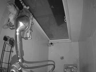 voyeurcam-baileybase-shower webcam model stream image