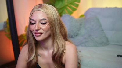 KayleeSmoke webcam model stream image