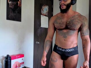 Wheeler Green webcam model stream image
