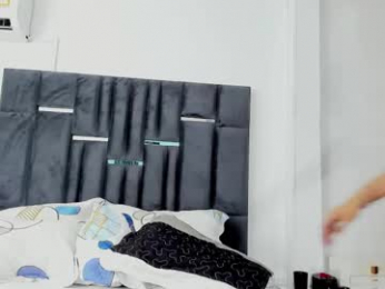 ailynts webcam model stream image