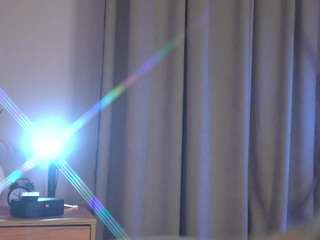 spring-day webcam model stream image