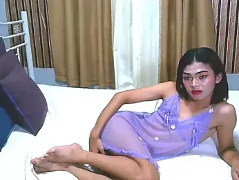 SluttyZowi webcam stripchat model stream image