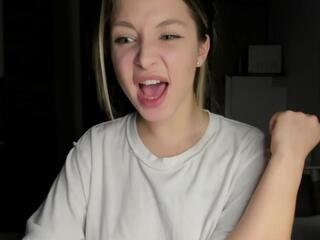 Ariel Meel webcam model stream image