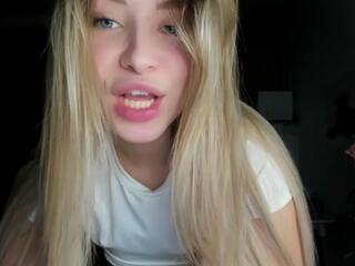Ariel Meel webcam model stream image