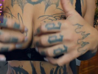 light_my_f1re webcam model stream image