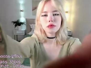 stella_la_la webcam model stream image