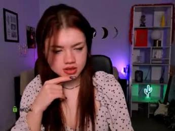 isabel_wave webcam model stream image