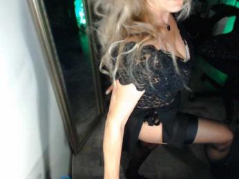 LadyVelvet webcam bongacams model stream image