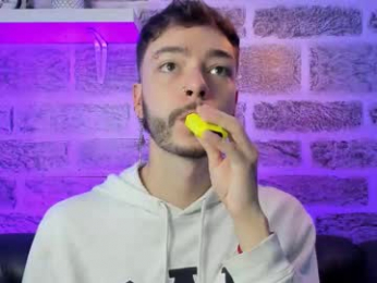 noah_ricci_ webcam model stream image