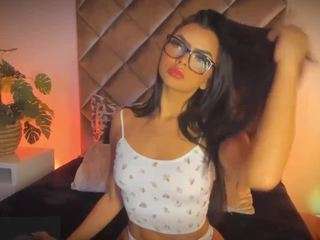 maloricallum webcam model stream image