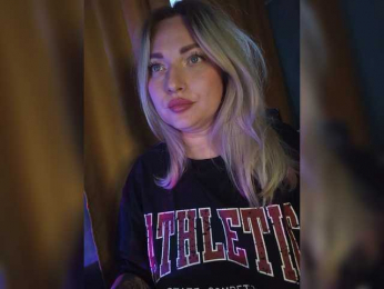 Tanysha-1 webcam bongacams model stream image