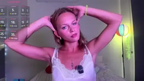Eluvra webcam model stream image