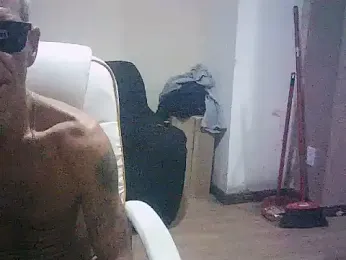 HotLatinoBR webcam stripchat model stream image