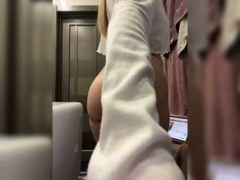 Mokraia-pisia333 webcam bongacams model stream image