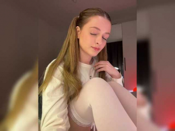 -loveli-di webcam model stream image