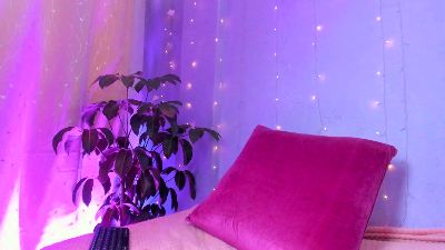 Ravenpurple webcam model stream image