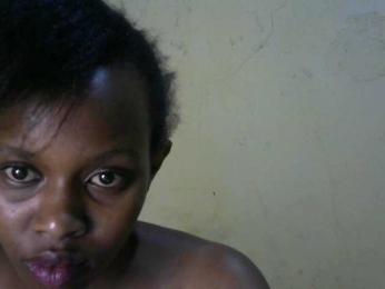 FREAKYSHIL webcam model stream image