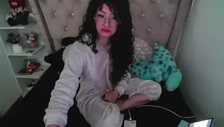 CherieCurl webcam model stream image