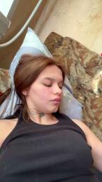 Olivkaa webcam cam4 model stream image