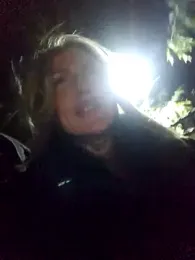 TravelMommyBlair webcam model stream image