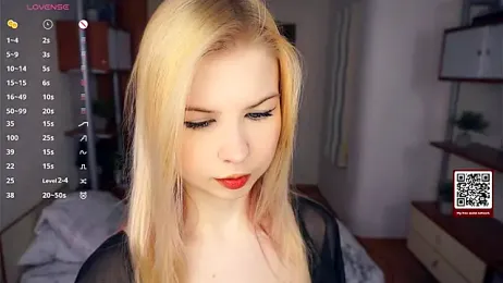 LynetHakes webcam stripchat model stream image