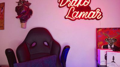 Drako_LiveShow webcam model stream image