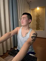 iamtobias webcam stripchat model stream image