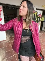 VALELUXX webcam model stream image