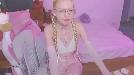 blush webcam stripchat model stream image