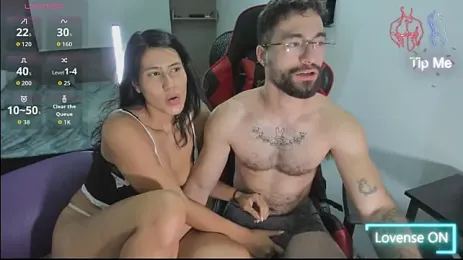 Two_Shades webcam model stream image