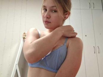 PeonyPinchX webcam bongacams model stream image
