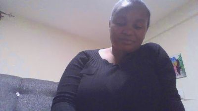 Black_pie webcam model stream image