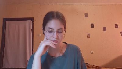 RoxanaKneisler webcam model stream image