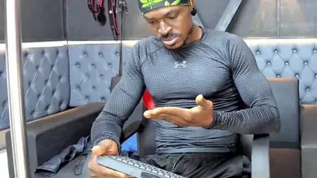 Terrance_z webcam model stream image