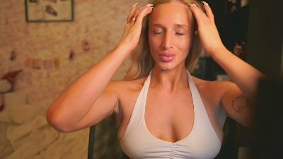 Nicolette__Shea webcam model stream image