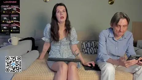 WeliosCouple webcam model stream image