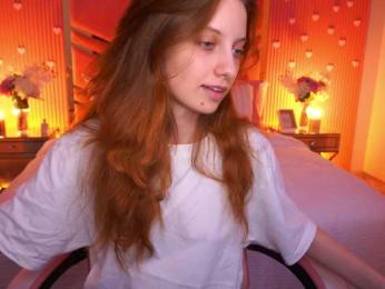 CuteeFoxy webcam model stream image