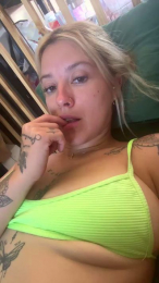 Luciebeau webcam model stream image