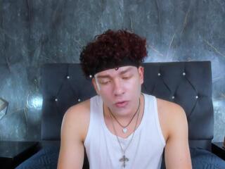 Thomas Firee webcam model stream image