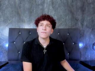 Thomas Firee webcam model stream image