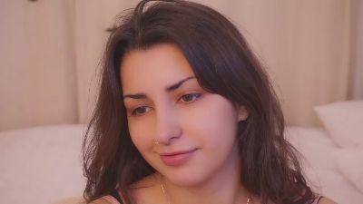 NickyHence webcam model stream image