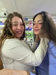 roouse webcam model stream image