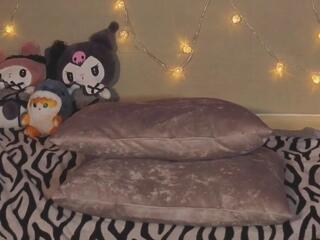 Alex Neubig webcam model stream image