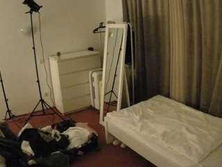 voyeurcam-julmodels-reallife-3 webcam camsoda model stream image