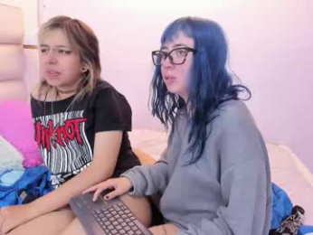 madewithhell webcam model stream image