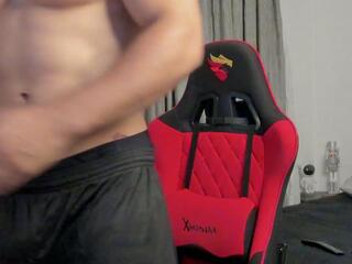 Ezzio Scolaro webcam model stream image