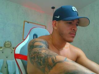 Alan Thompson webcam model stream image