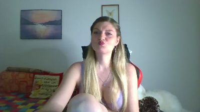 LoveLola26 webcam model stream image