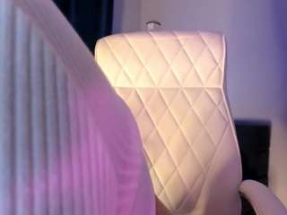 akura011 webcam model stream image