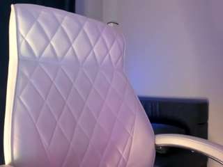 akura011 webcam model stream image